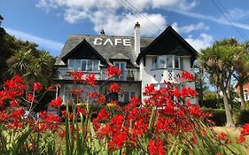 Cairn Bay Lodge